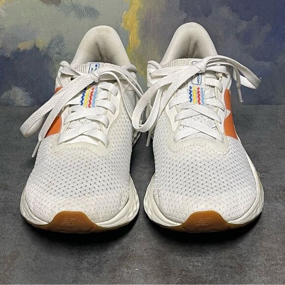 New Balance Arishi V4 Women's White Running Shoes Size 7.5B - Picture 5 of 16